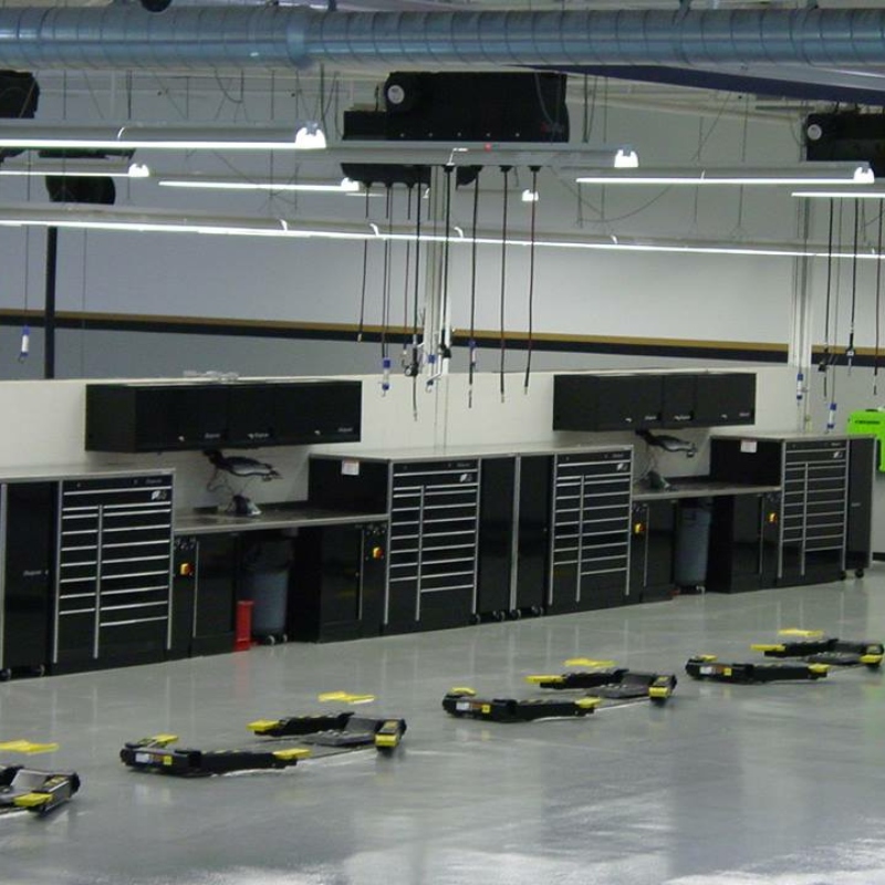 Professional Automotive Lifts